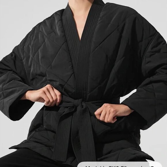 Alo Urbanite Jacket in Black - Picture 2 of 5